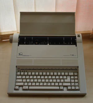 Triumph Adler T 180