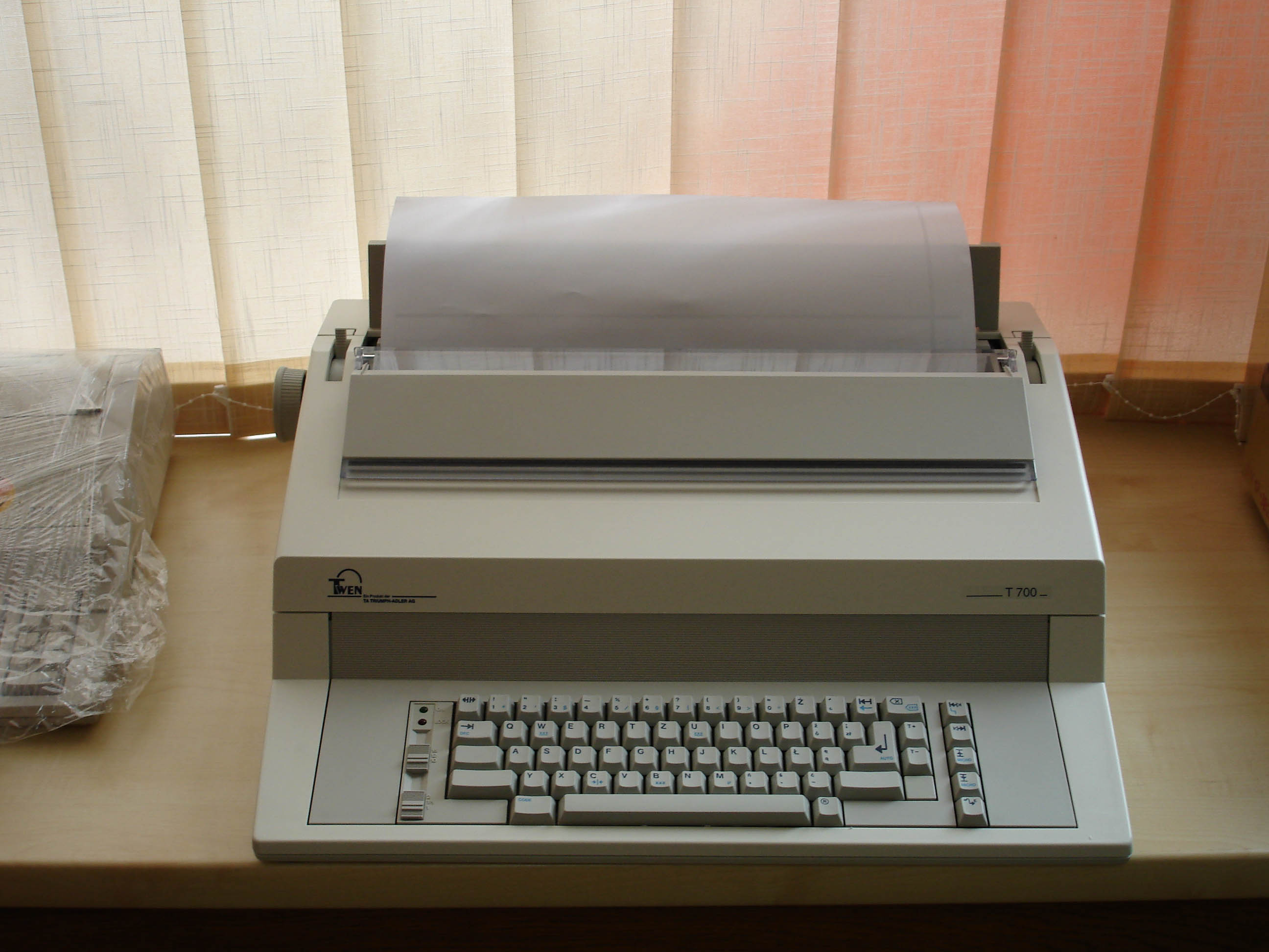 Triumph Adler T 180